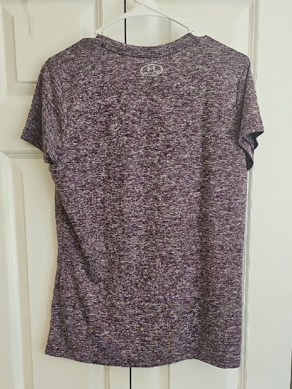 Under Armour Women’s Heathered Purple V-Neck Short Sleeve Tee - Picture 3 of 3